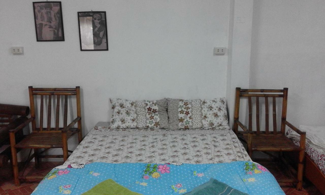 Cheap Sleep Phayao Exterior foto